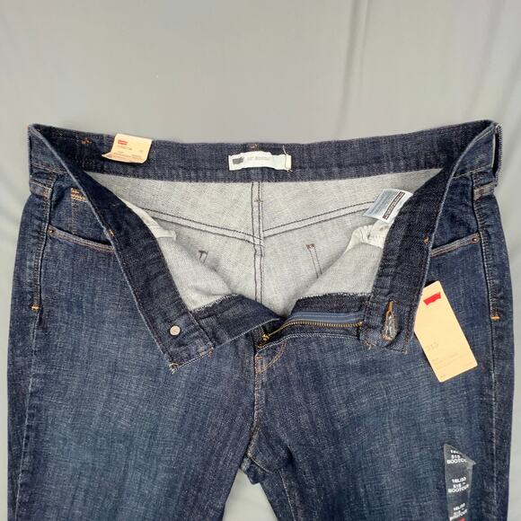 Levi’s 515 Bootcut Stretch Jeans Women’s 16M Dark Wash NWT - Picture 4 of 9